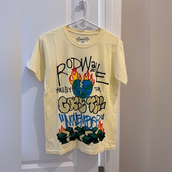 Soulfly Tops - Rodwave Soulfly Tour Gone Till November Graphic Design T-Shirt Size Small New